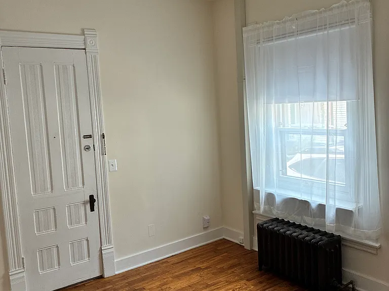 246 Charles Ave SE #1 — Photo 5