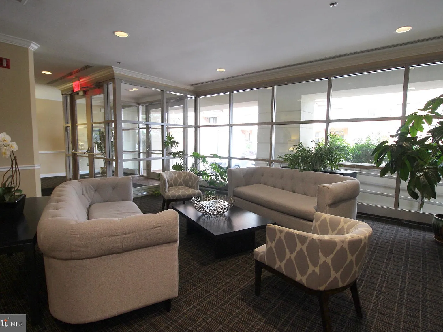 Braddock Place — Photo 2