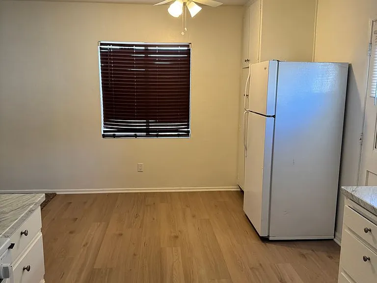 10535 Anderson St — Photo 15