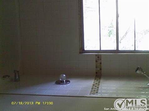 5th image of 123 Middlebury Dr