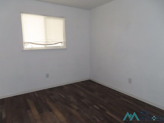 4th image of 216 Leach Ave