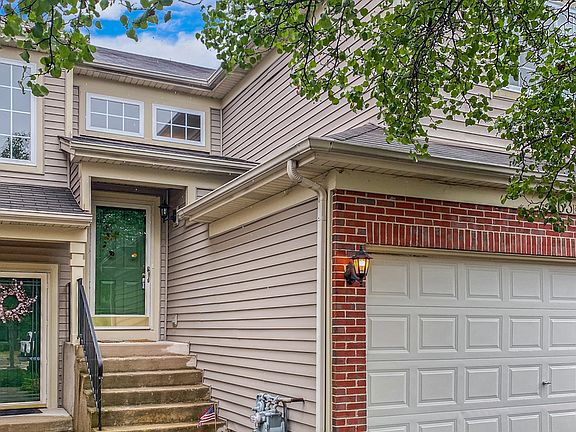2nd image of 263 Nicole Dr Unit E