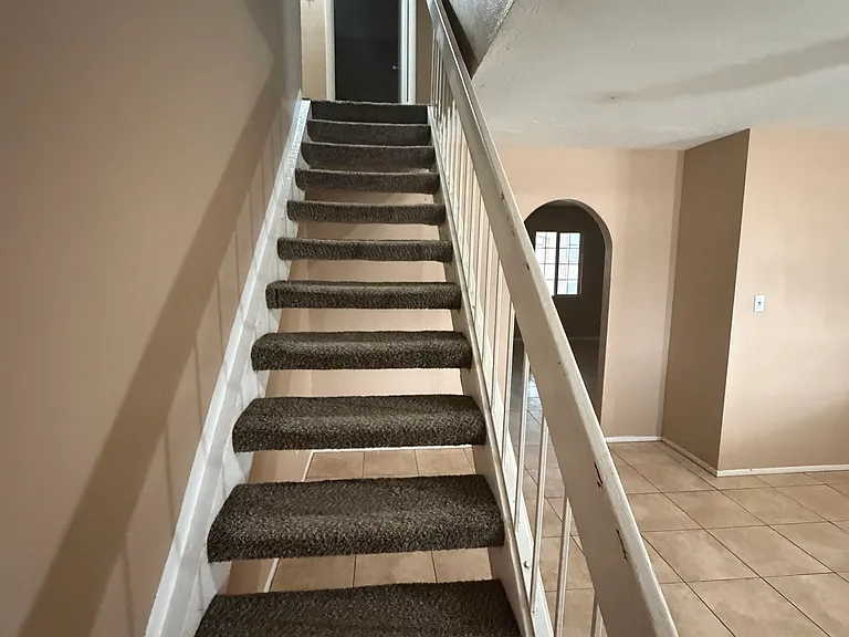 7979 W Devonshire Ave — Photo 8