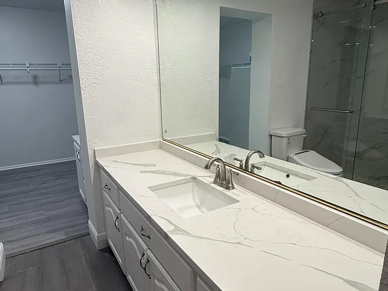 4755 NE 23rd Ave — Photo 14