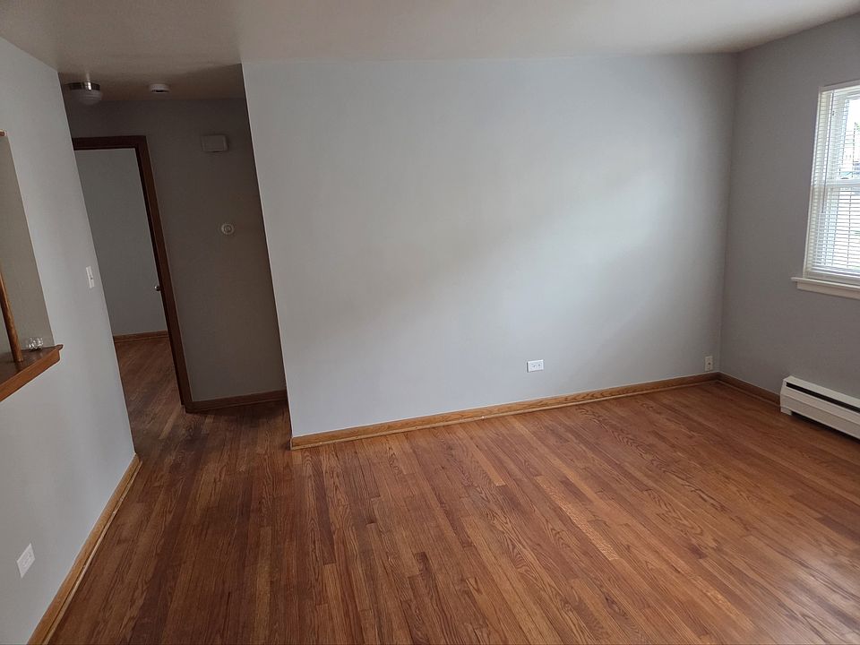 1st image of 29 W Conti Pkwy
