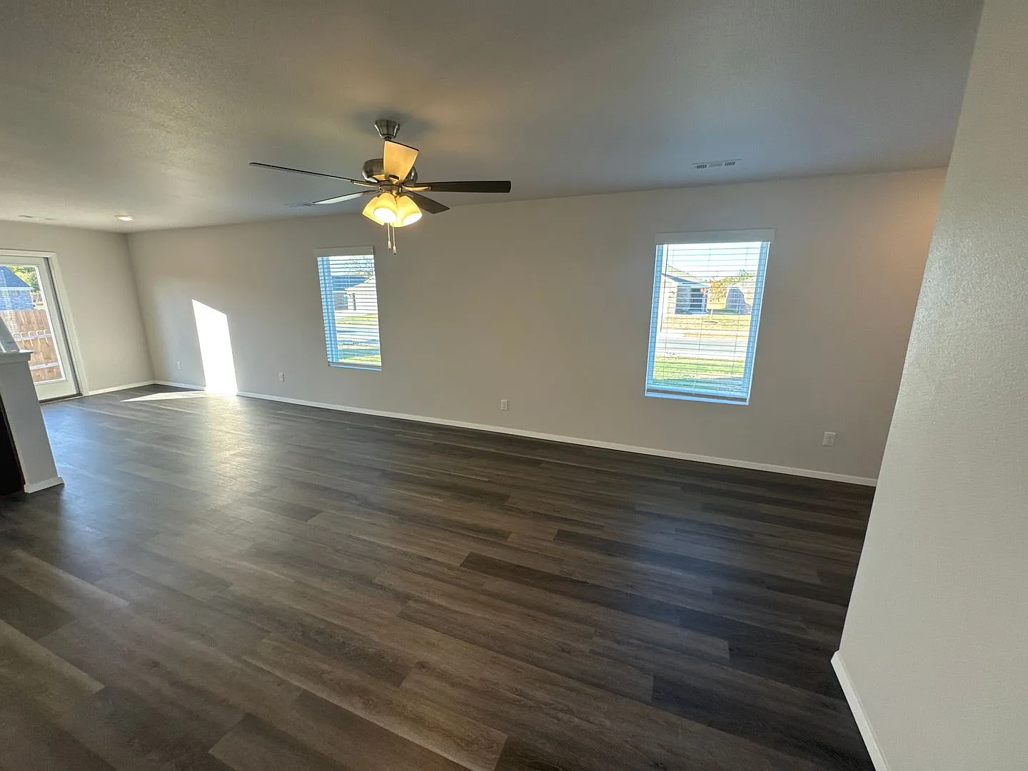 Pre-Leasing | Charming 3-Bedroom, 2-Bath Home in Barberry Court with Private Wood-Fenced Yard — Photo 4