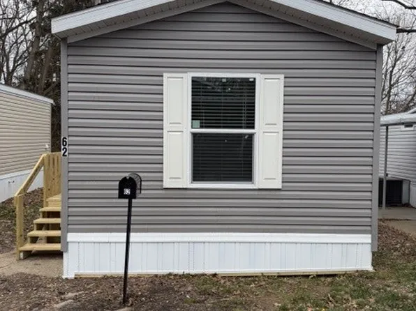 62 Hyland Dr, Akron, OH 44312