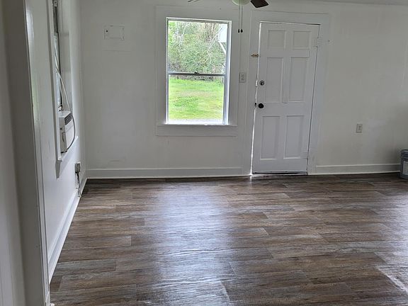 3rd image of 514 Alley St