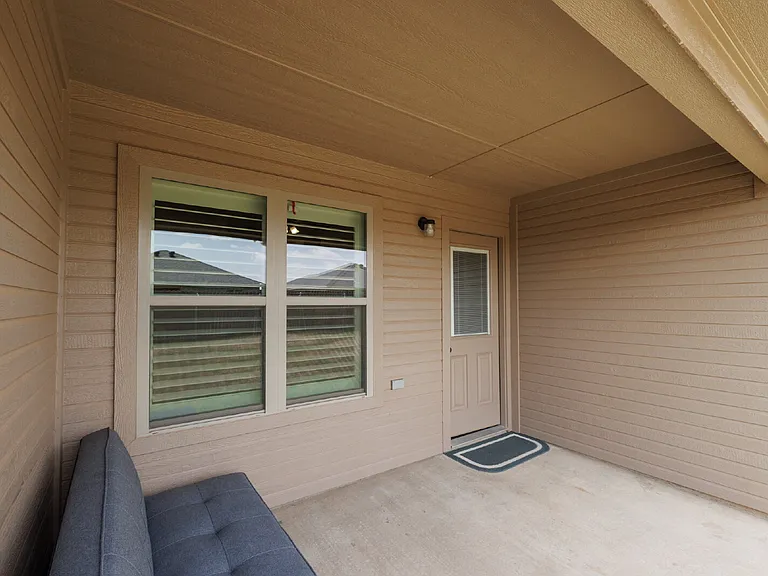 1839 Sweetwater Ln — Photo 26