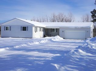 7826 Lake Bluff 19.4 Rd, Gladstone, MI 49837