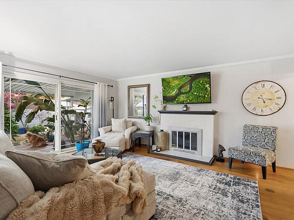 5th image of 10249 Rinda Dr