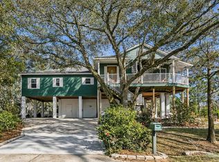 2624 San Antonio Dr, Milton, FL 32583