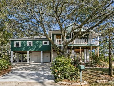 2624 San Antonio Dr, Milton, FL, 32583