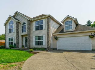 7796 Saint Charles St NE, Keizer, OR 97303