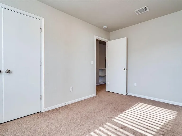 162 Eagle Brook Ln — Photo 18