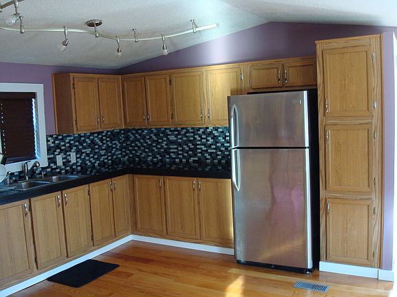 3rd image of 502 Jackie Ln