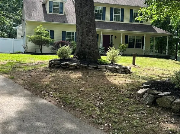 46 Spring Hill Rd, Hereford, PA 18056