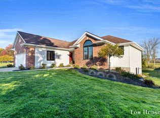 1647 Morning Dew Dr SW, Byron Center, MI 49315