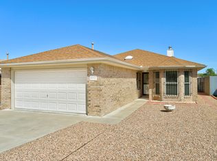 6843 Forest Hills Dr NE, Albuquerque, NM 87109