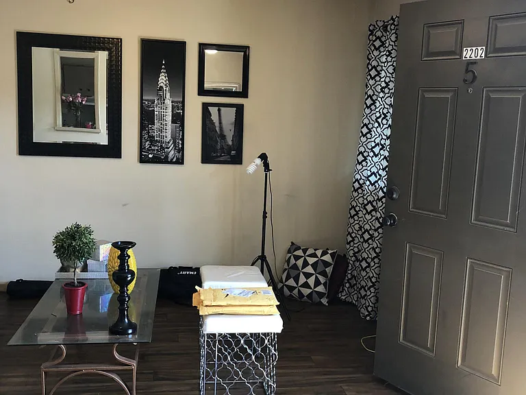2515 Louise St #4 — Photo 8