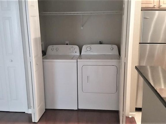 5th image of 13015 Plantation Park Cir APT 1017