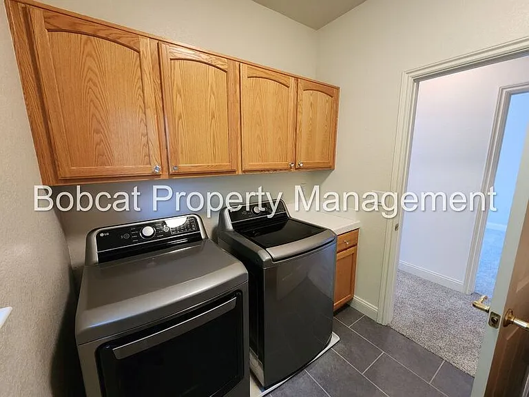 1240 Flintwood Dr — Photo 20
