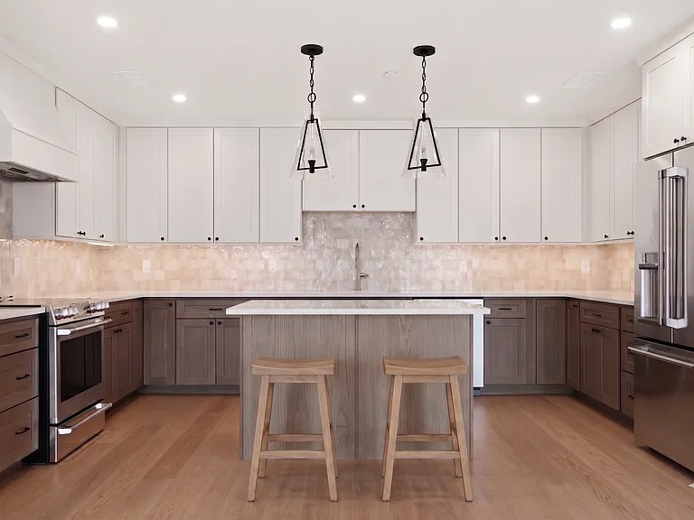 25 S Riverside Ave #208 — Photo 2