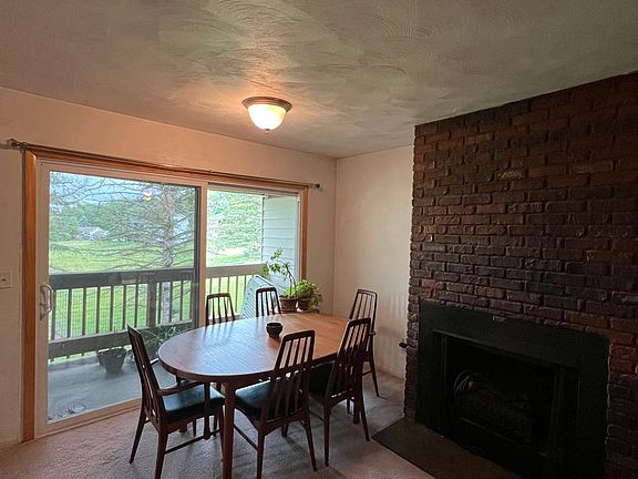 3rd image of 706 Torrey Ln #B