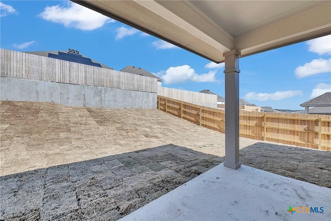 3 bed, 1606 sqft, $1,800 — Photo 3