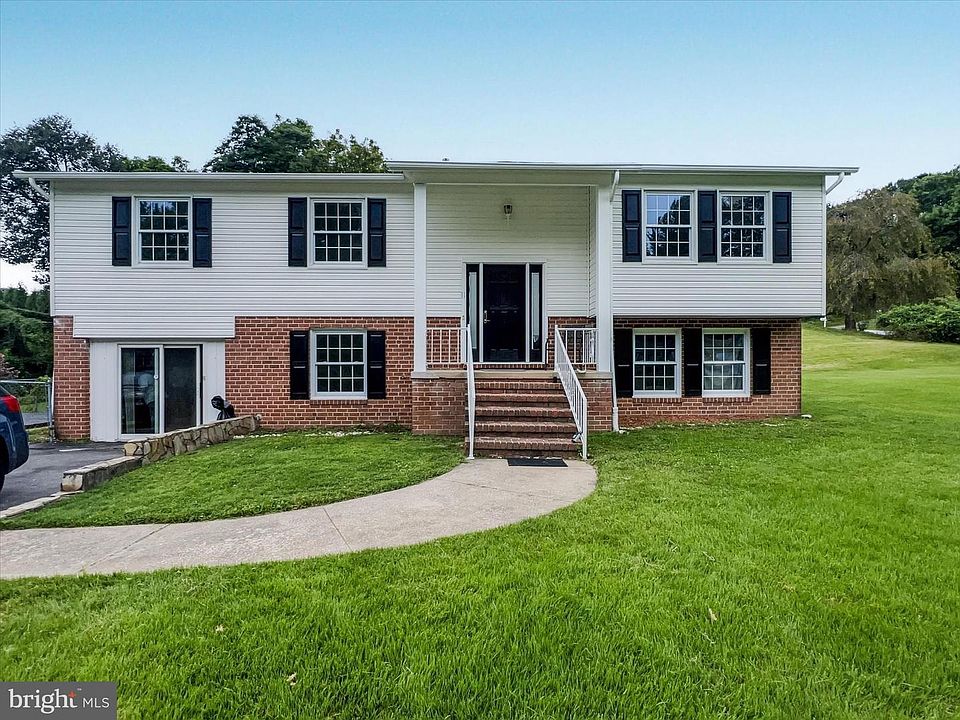 1st image of 2618 Jonathan Rd
