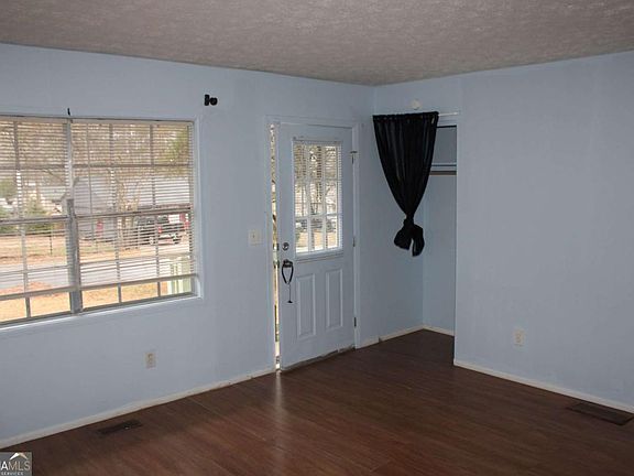 2nd image of 957 Martha Dr