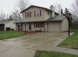 8130 Roxboro Ct, Fort Wayne, IN 46815