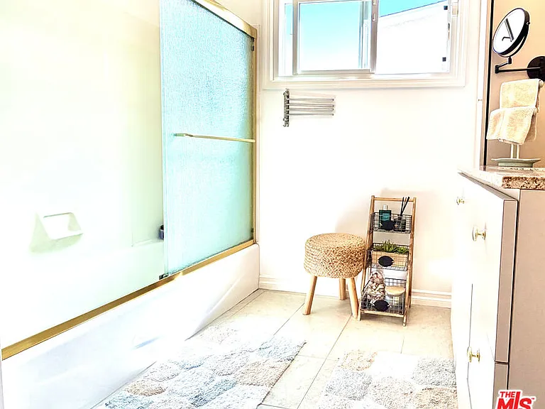 6127 Lockhurst Dr — Photo 18