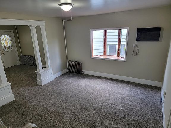 Living room/dinning room