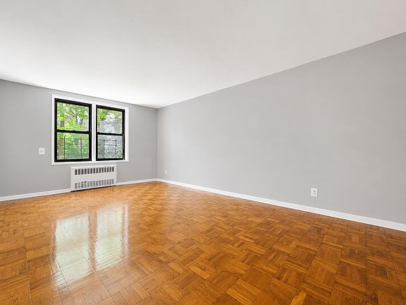 3rd image of 525 Riverdale Ave APT 2E