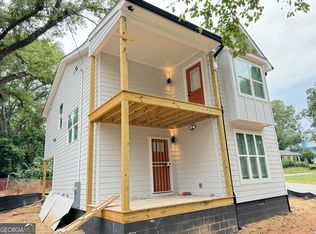 1099 Oak Knoll Ter SE, Atlanta, GA