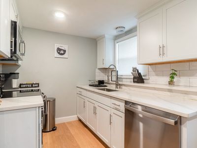 33 Bristow St APT 2, Saugus, MA, 01906