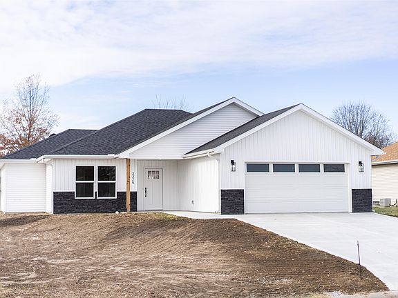 2nd image of 3325 Cedar Spring