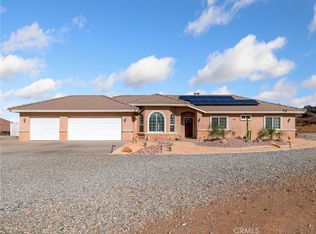 7925 Anaconda Ave, Oak Hills, CA 92344