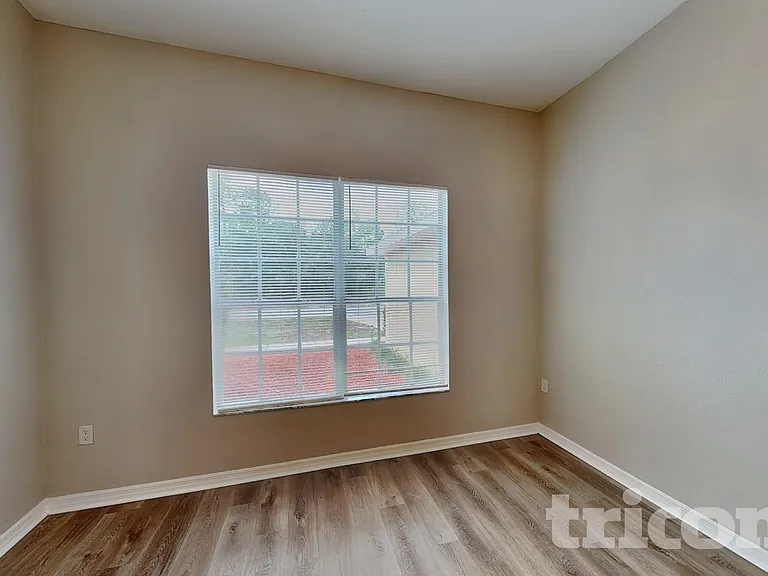 8 Matricaria Ct — Photo 4