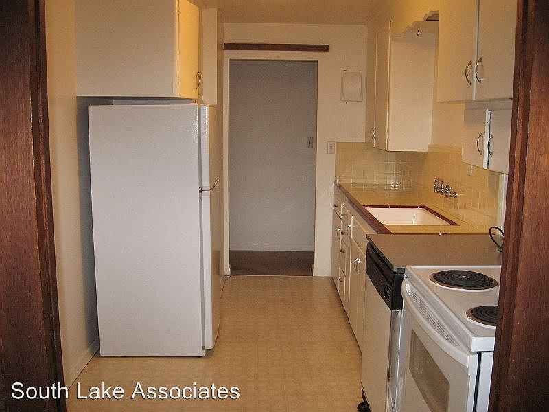 2nd image of 5403 Phinney Ave N APT 4