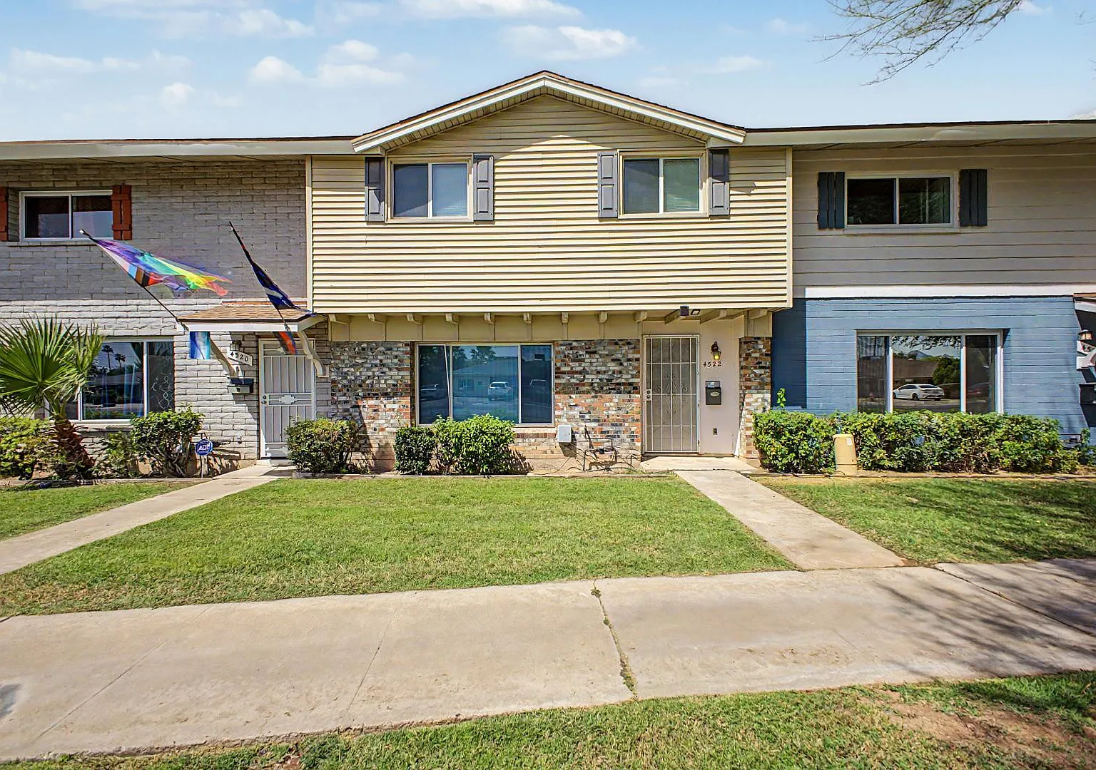 3 bed, 2.5 bath, 1584 sqft, $1,800 — Photo 1