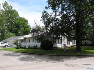 1021 Karnes Ave, Defiance, OH 43512