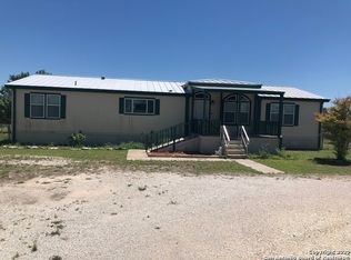 105 Lauryn St, Three Rivers, TX 78071