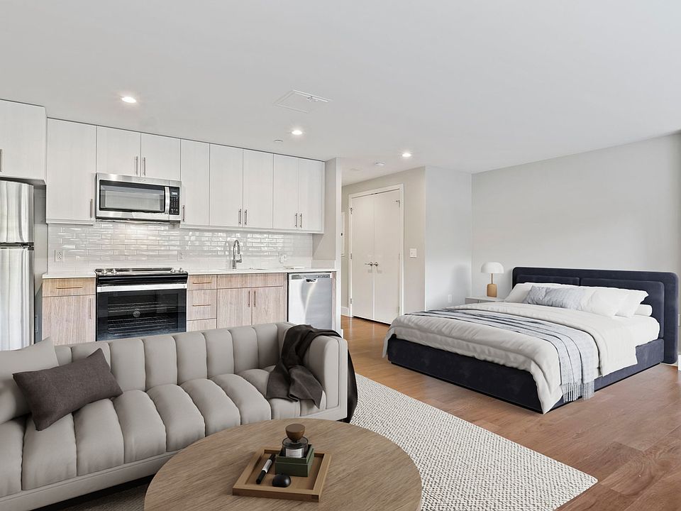 Spacious studio homes on the Parkway, where art, culture, and convenience unite