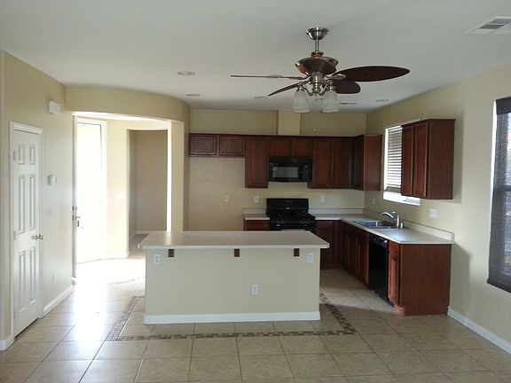 3rd image of 2829 Aspen Club Ave
