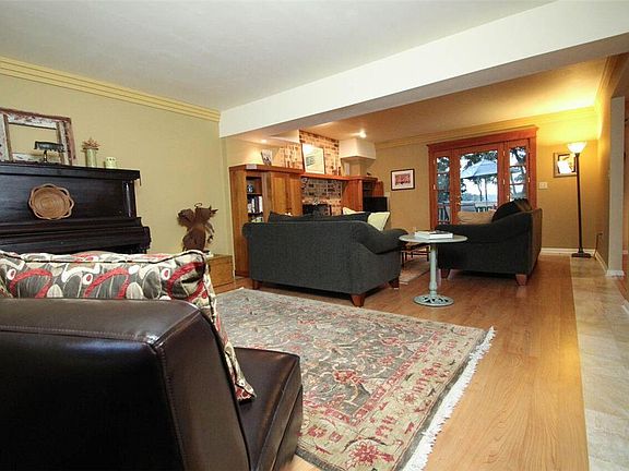 4th image of 3238 W Reeve Dr W
