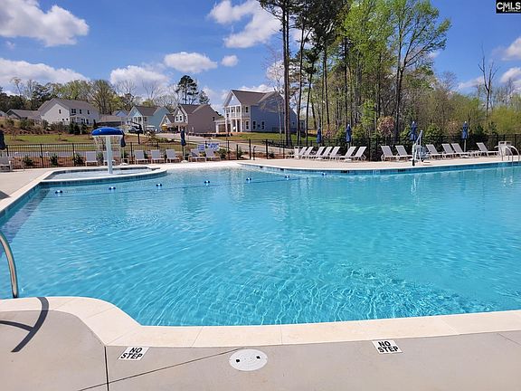 5th image of 456 Edith Ct
