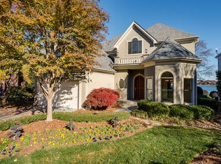 17504 Sail View Dr, Cornelius, NC 28031