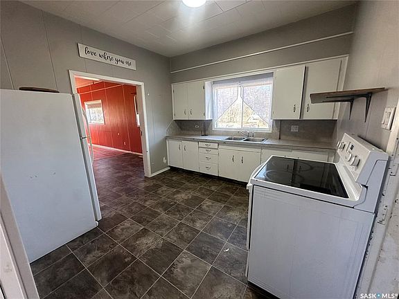 4th image of 106 2nd AVENUE SE